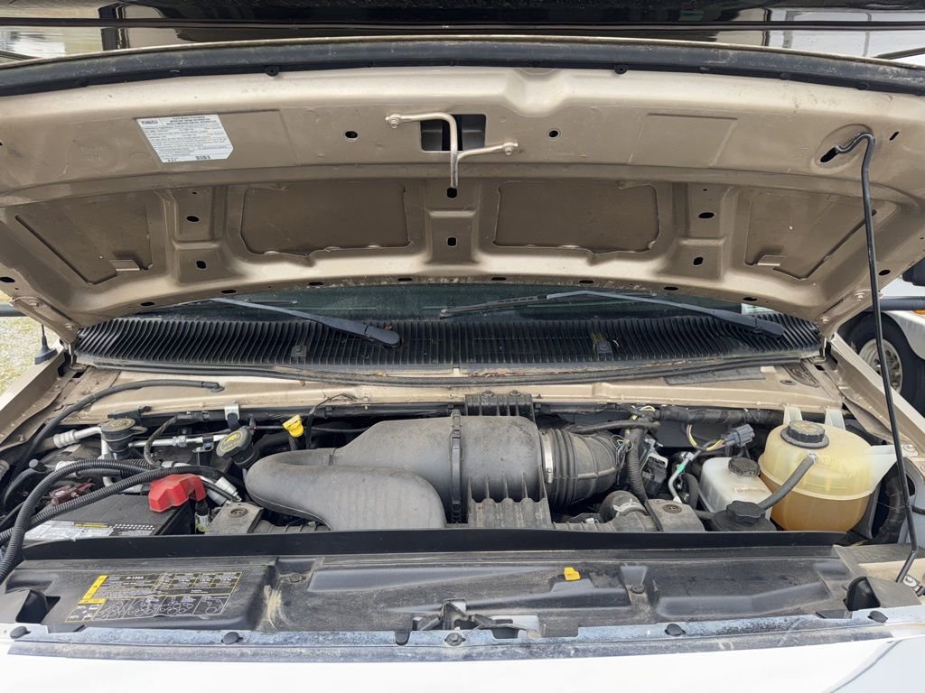 Used 2017 Ford E-450 and Econoline 450 Super Duty w/ Motorhome Prep Package image 49