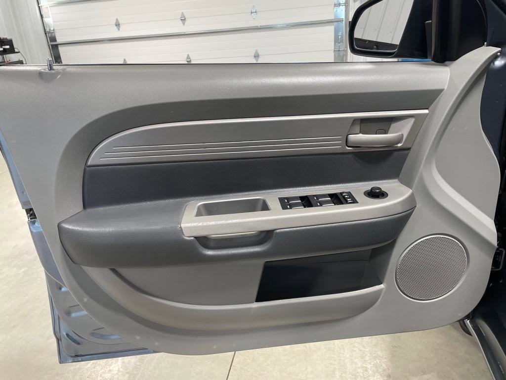 Used 2008 Chrysler Sebring LX image 11