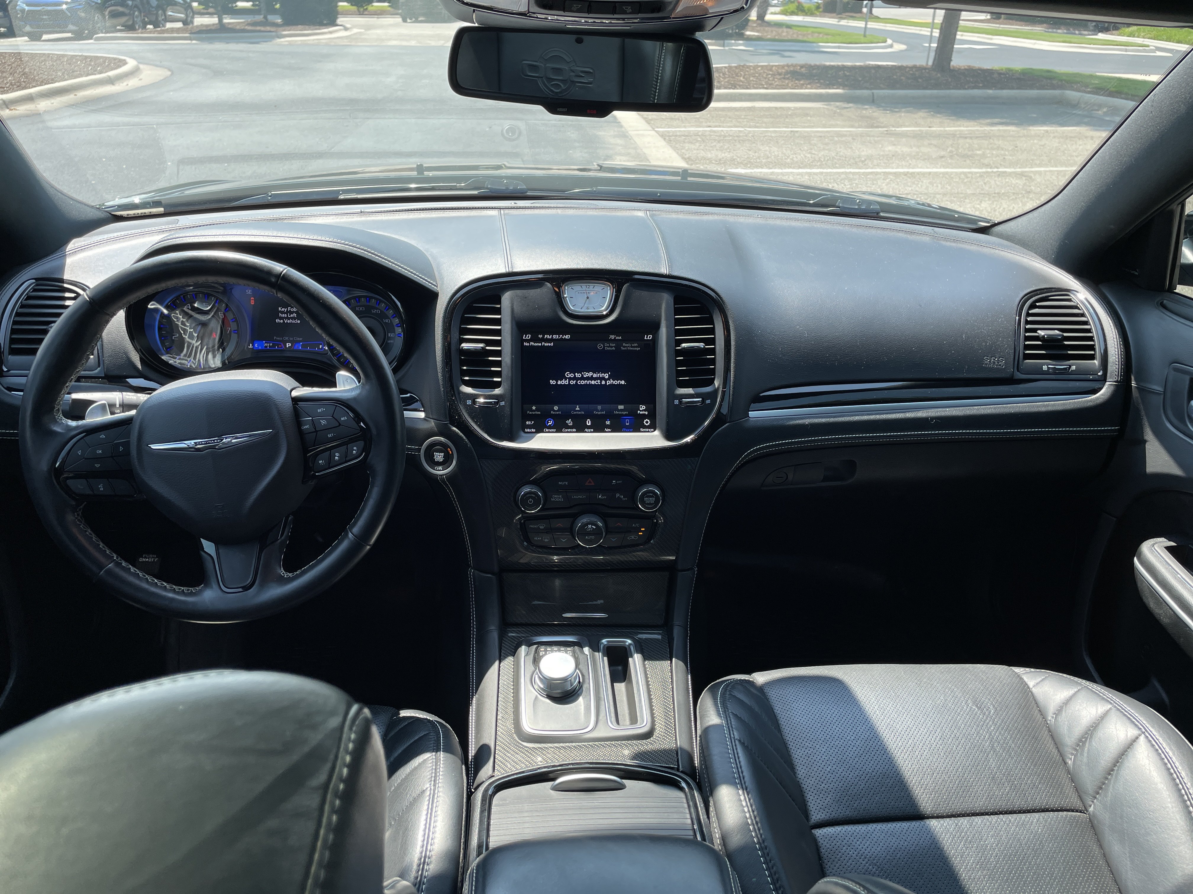 Used 2023 Chrysler 300 C RWD image 28