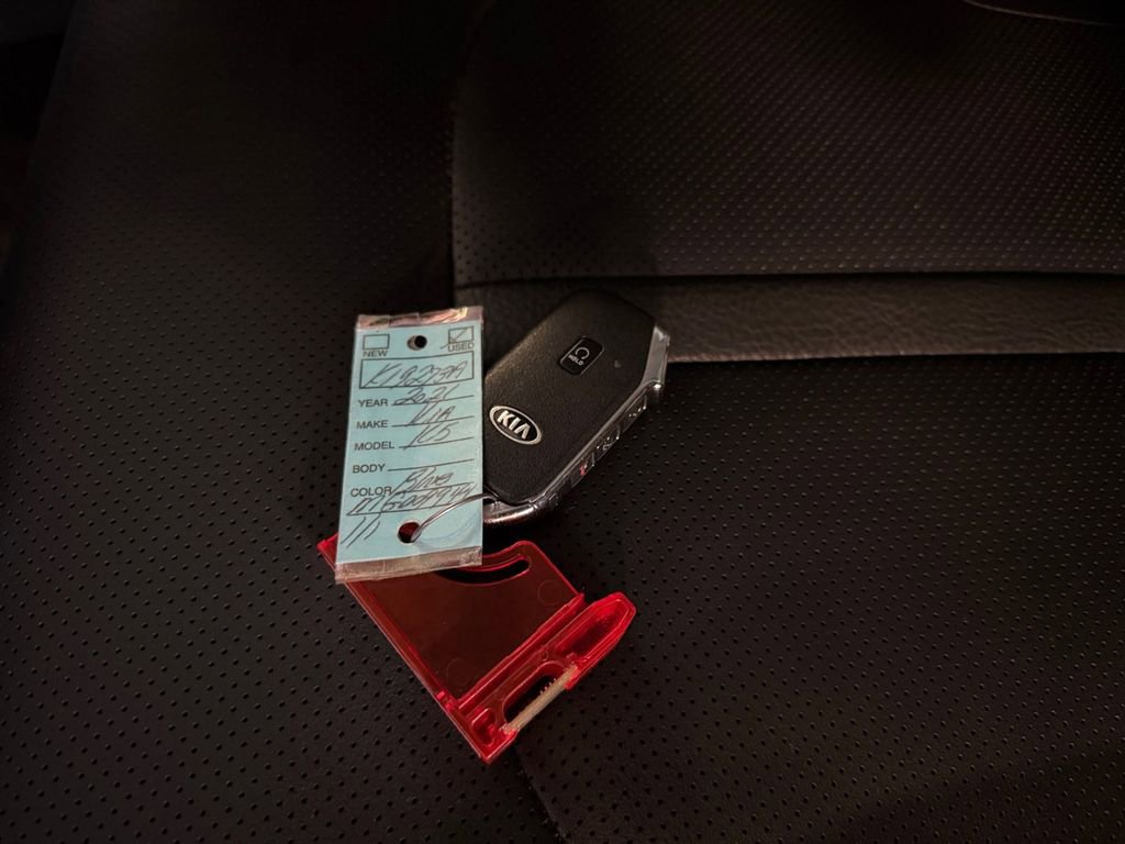 Used 2021 Kia K5 EX image 32