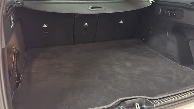 Certified 2026 Mercedes-Benz GLC 43 AMG 4MATIC image 33