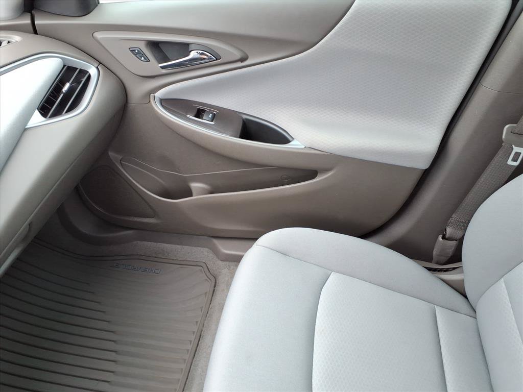 Used 2025 Chevrolet Malibu LT FWD image 34