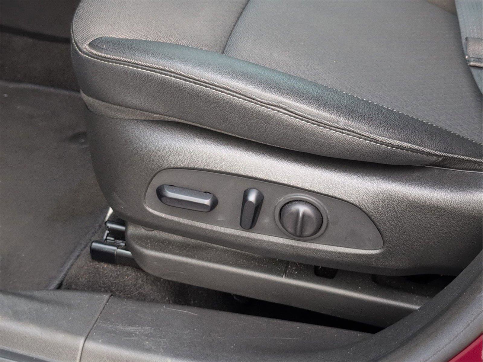 Used 2022 Buick Encore GX Select image 26