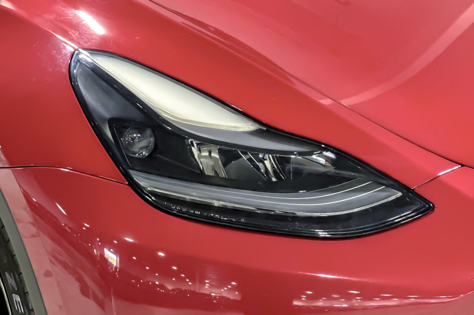 Used 2021 Tesla Model Y Performance image 10