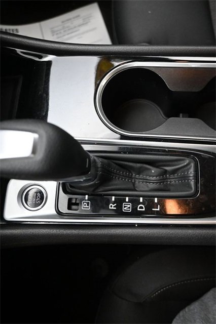 Used 2024 Nissan Altima 2.5 SV image 16