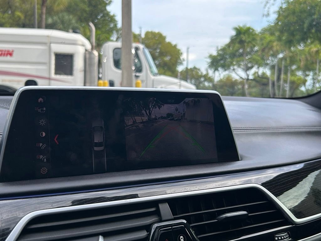 Used 2019 BMW 740i w/ Executive Package RWD image 24