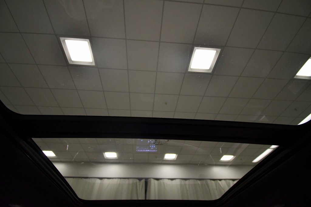 Used 2023 Jeep Grand Cherokee L Overland image 16