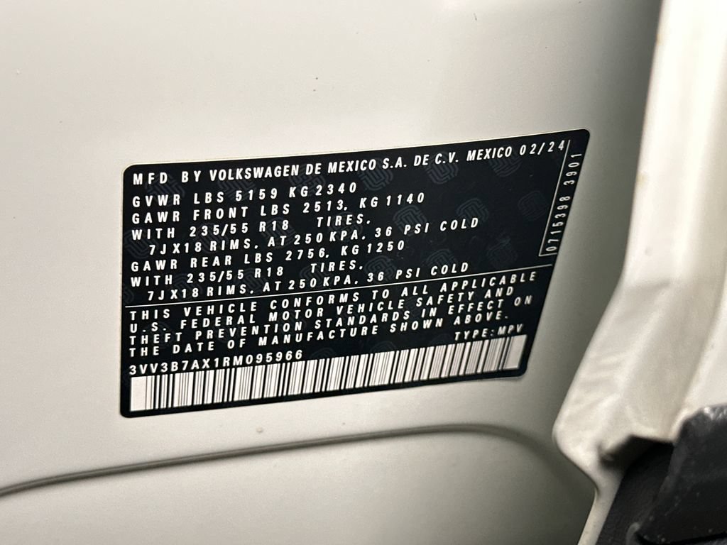 Used 2024 Volkswagen Tiguan Wolfsburg Edition FWD image 32