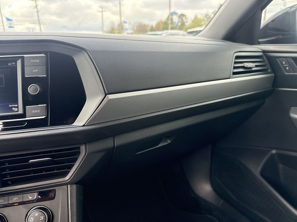 Used 2024 Volkswagen Jetta Sport image 10