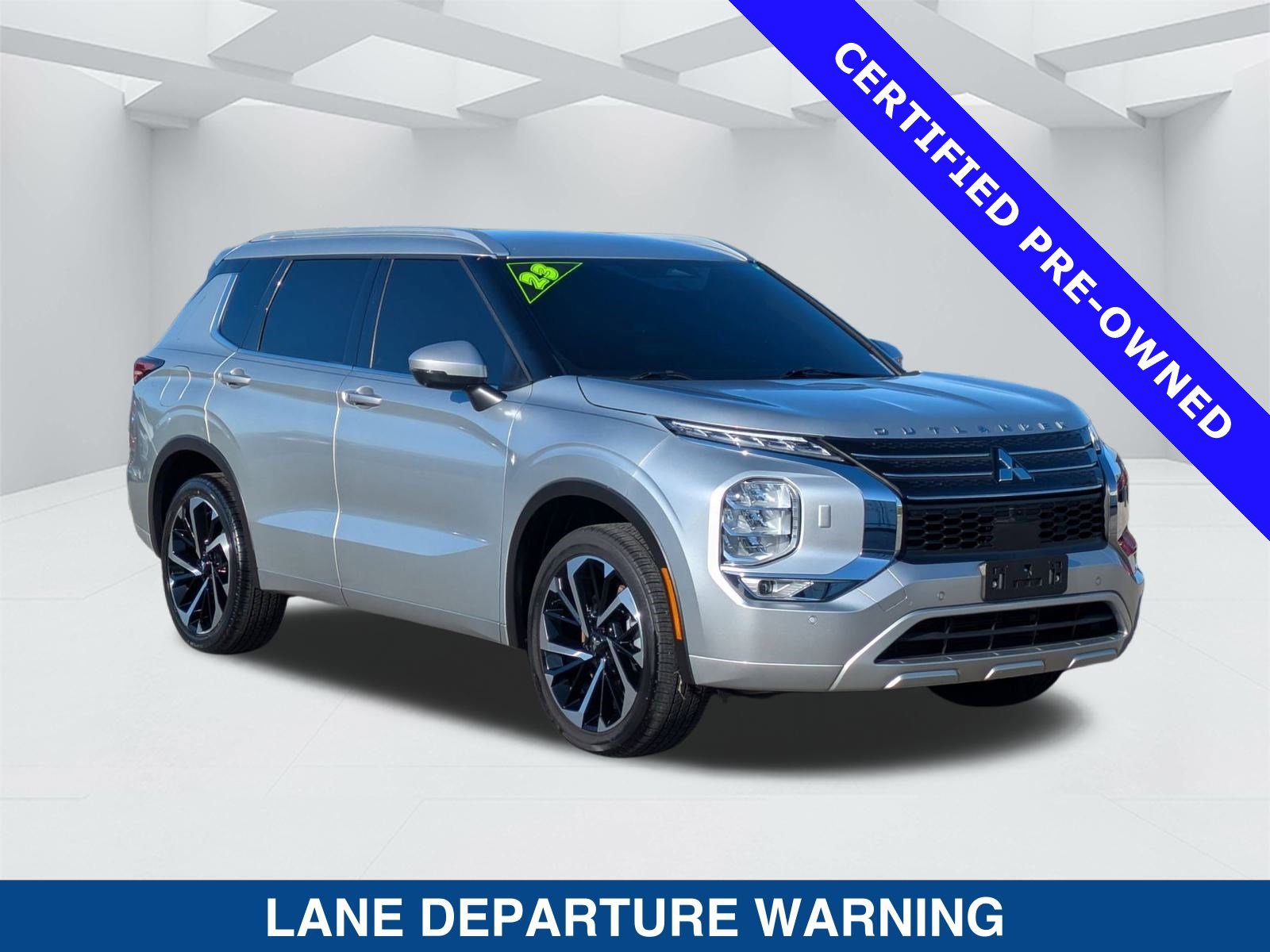 Used 2023 Mitsubishi Outlander SEL 40th Anniversary image 2