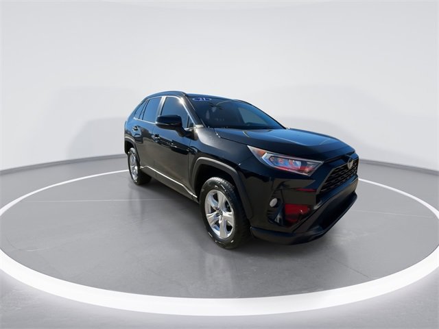 Used 2021 Toyota RAV4 XLE image 2