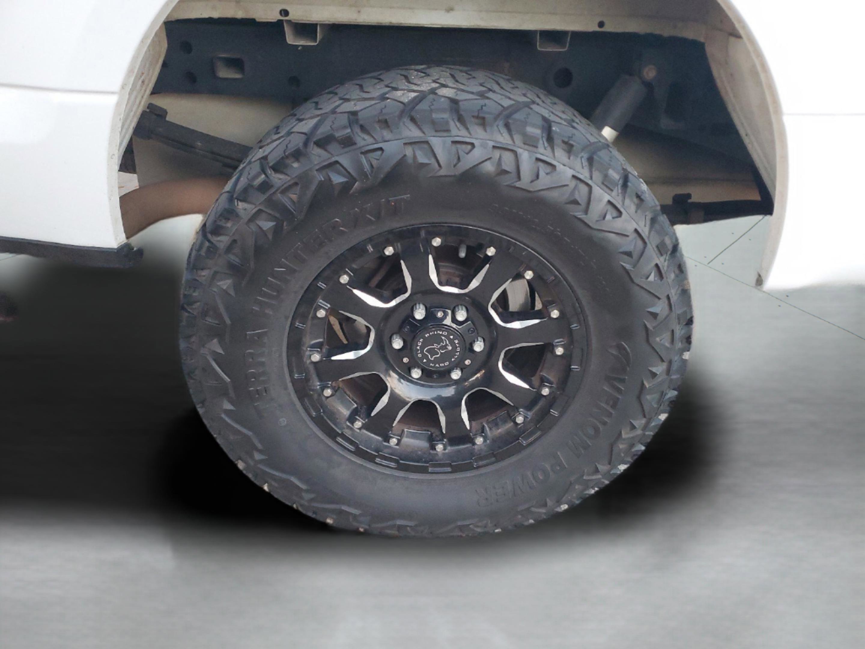 Used 2015 Ford F150 XLT image 5