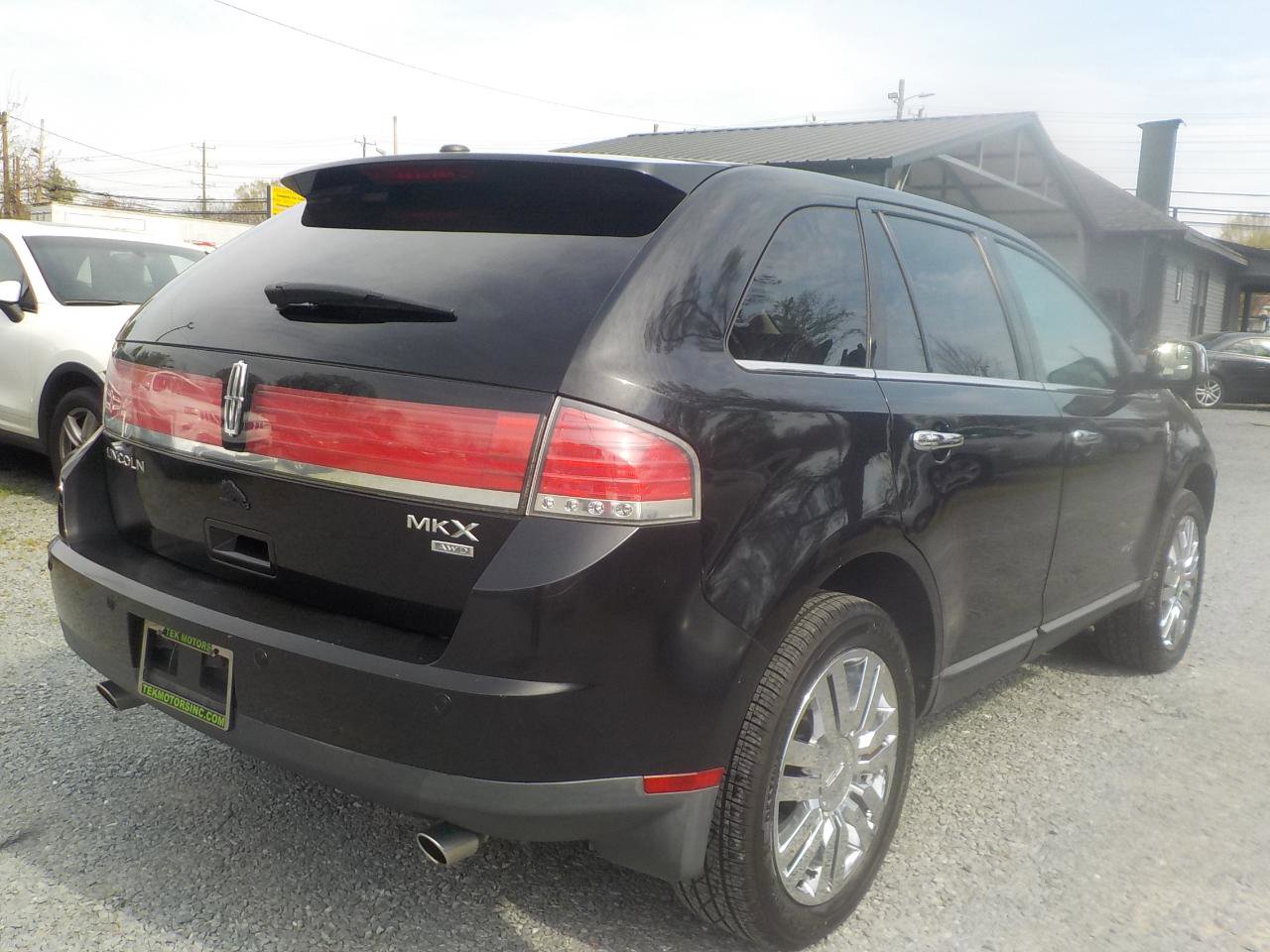 Used 2010 Lincoln MKX AWD image 5