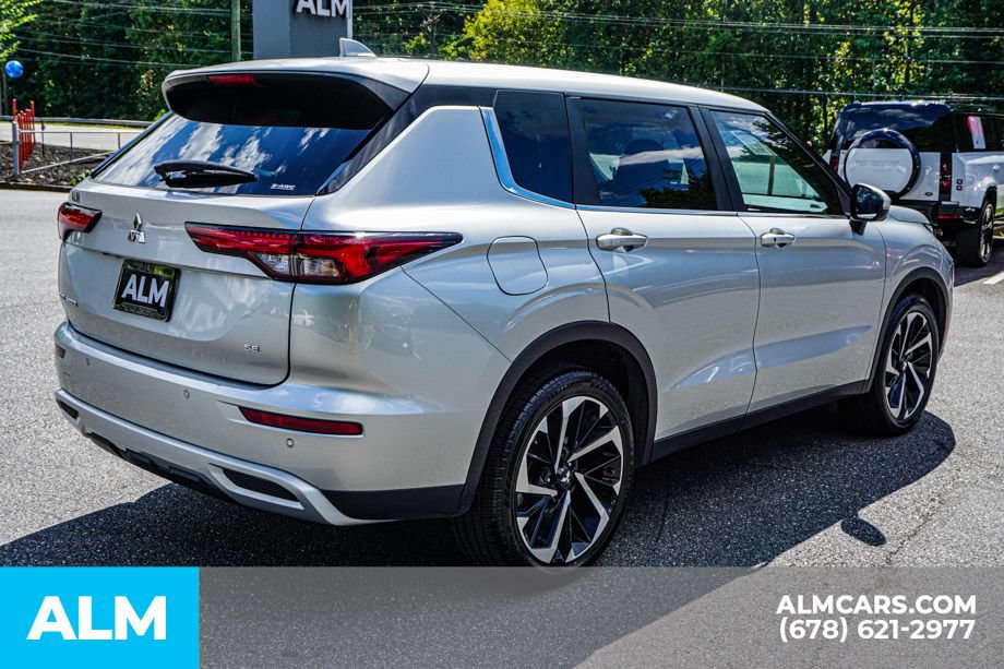 Used 2024 Mitsubishi Outlander SE AWD/4WD image 5