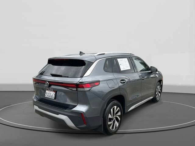 Used 2025 Volkswagen Tiguan S image 4