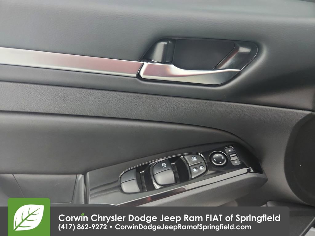 Used 2023 Nissan Altima 2.5 SV image 21