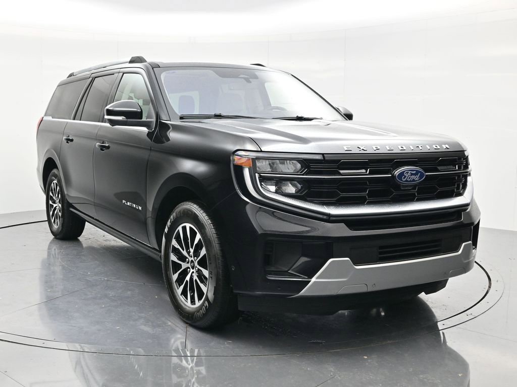 Used 2025 Ford Expedition Max Platinum AWD/4WD image 3