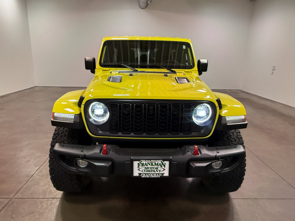 Used 2024 Jeep Wrangler Unlimited Rubicon AWD/4WD image 41