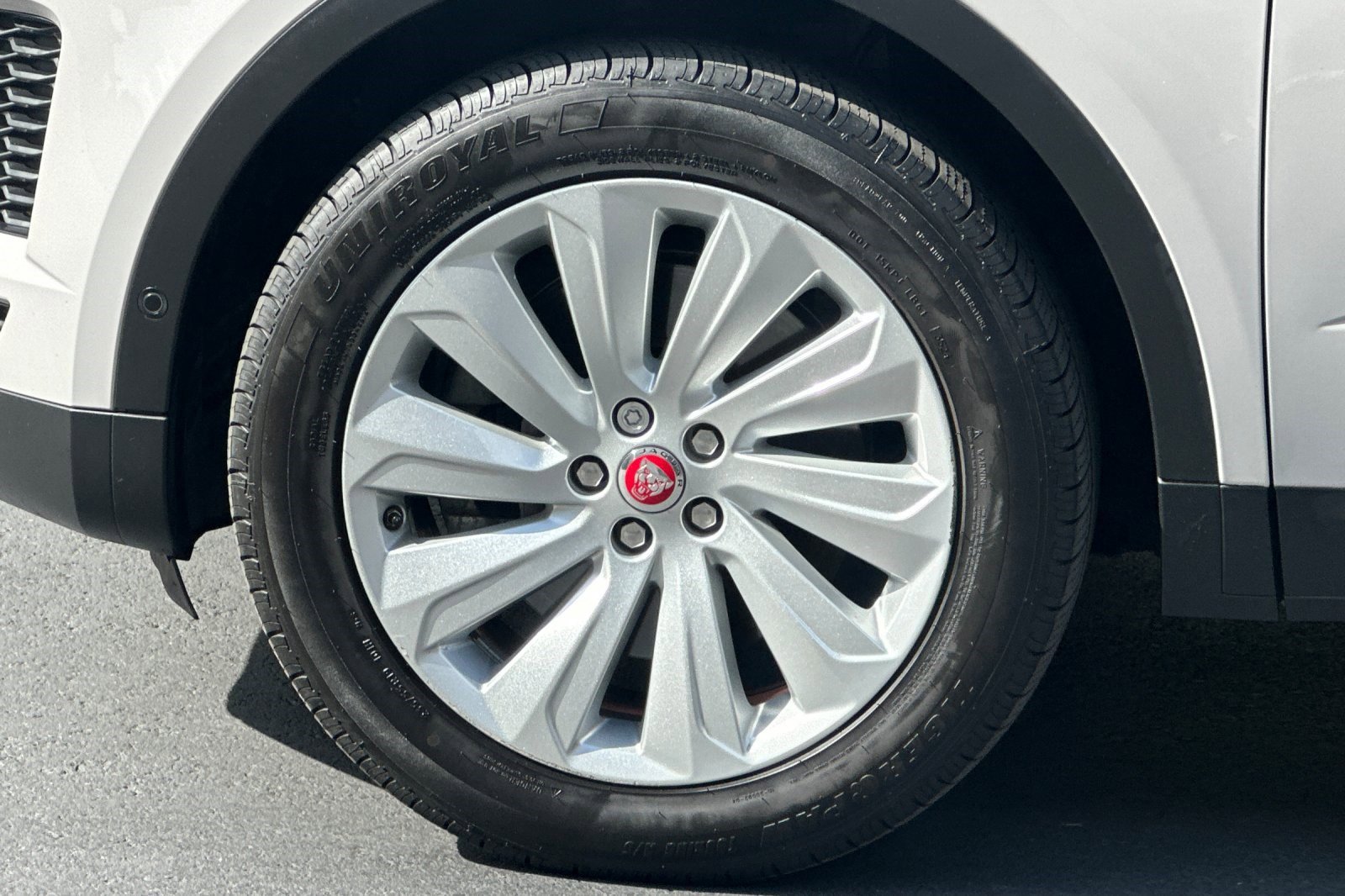 Used 2018 Jaguar E-PACE SE AWD/4WD image 36