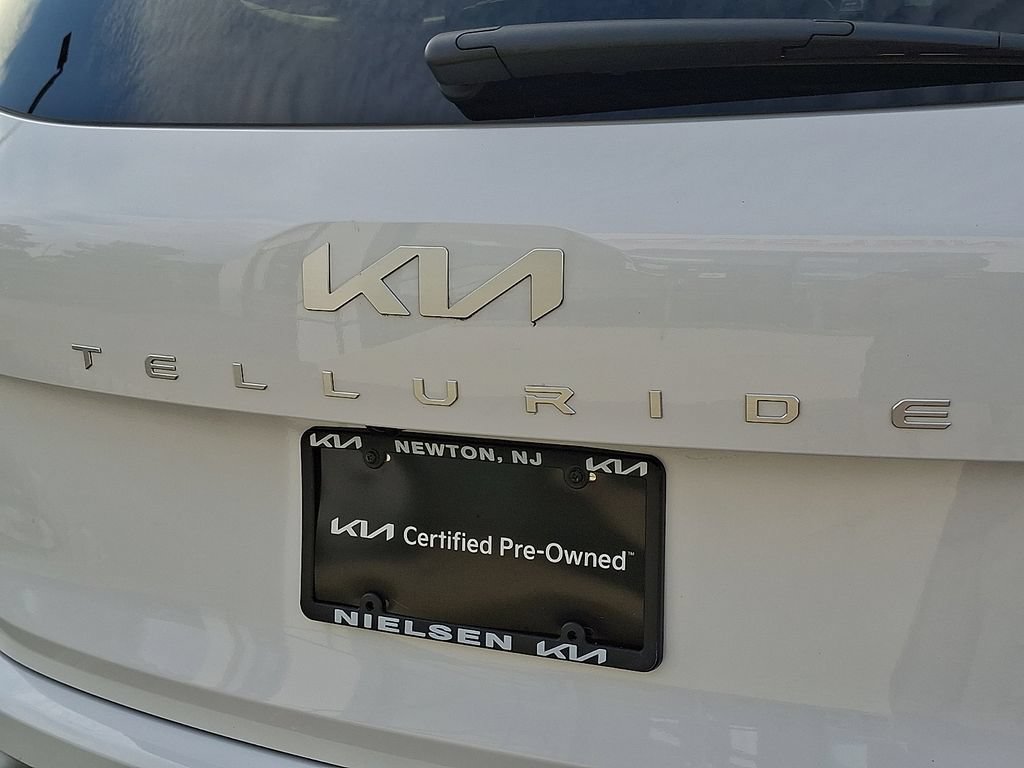 Certified 2025 Kia Telluride EX w/ EX Captain's Chair Package AWD/4WD image 35