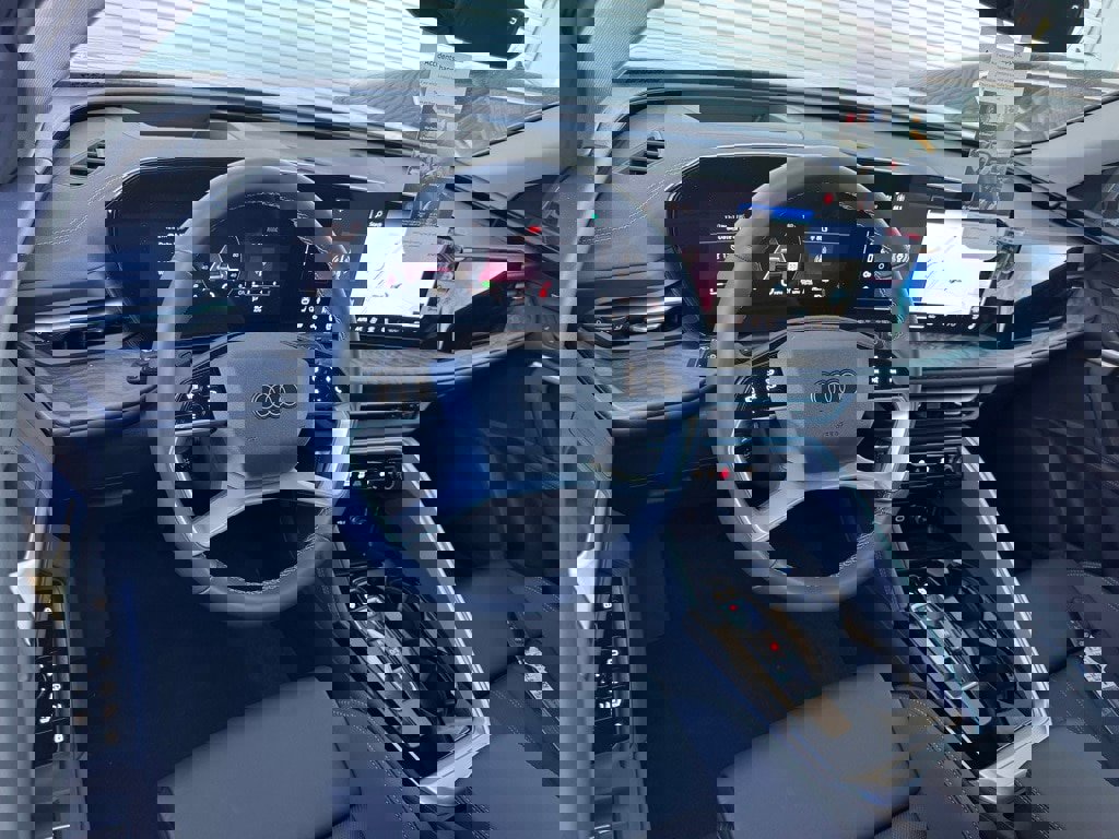 New 2025 Audi Q5 Premium Plus image 3