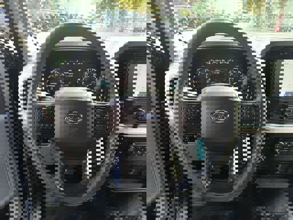 Used 2023 Ford F150 XLT w/ Trailer Tow Package image 14