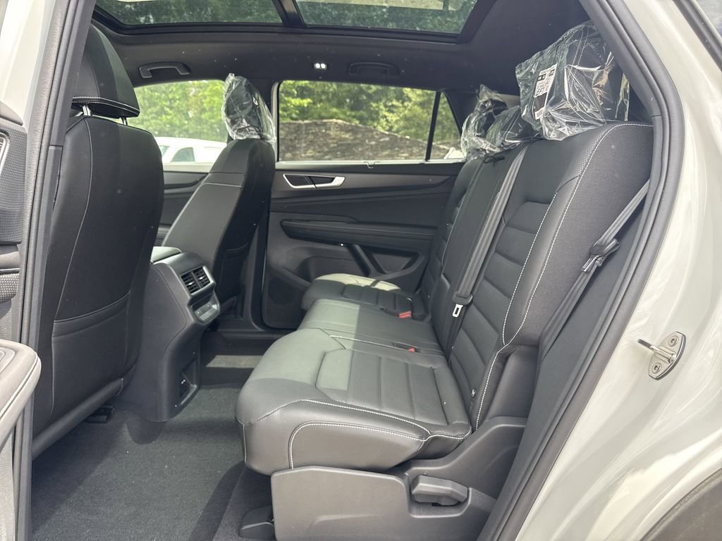 New 2025 Volkswagen Atlas Cross Sport SEL image 14