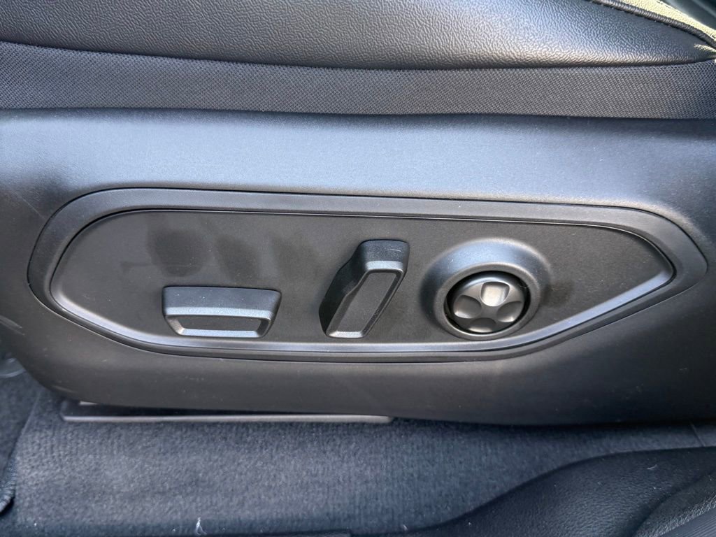 New 2025 Jeep Grand Cherokee L Limited w/ Black Appearance Package image 15