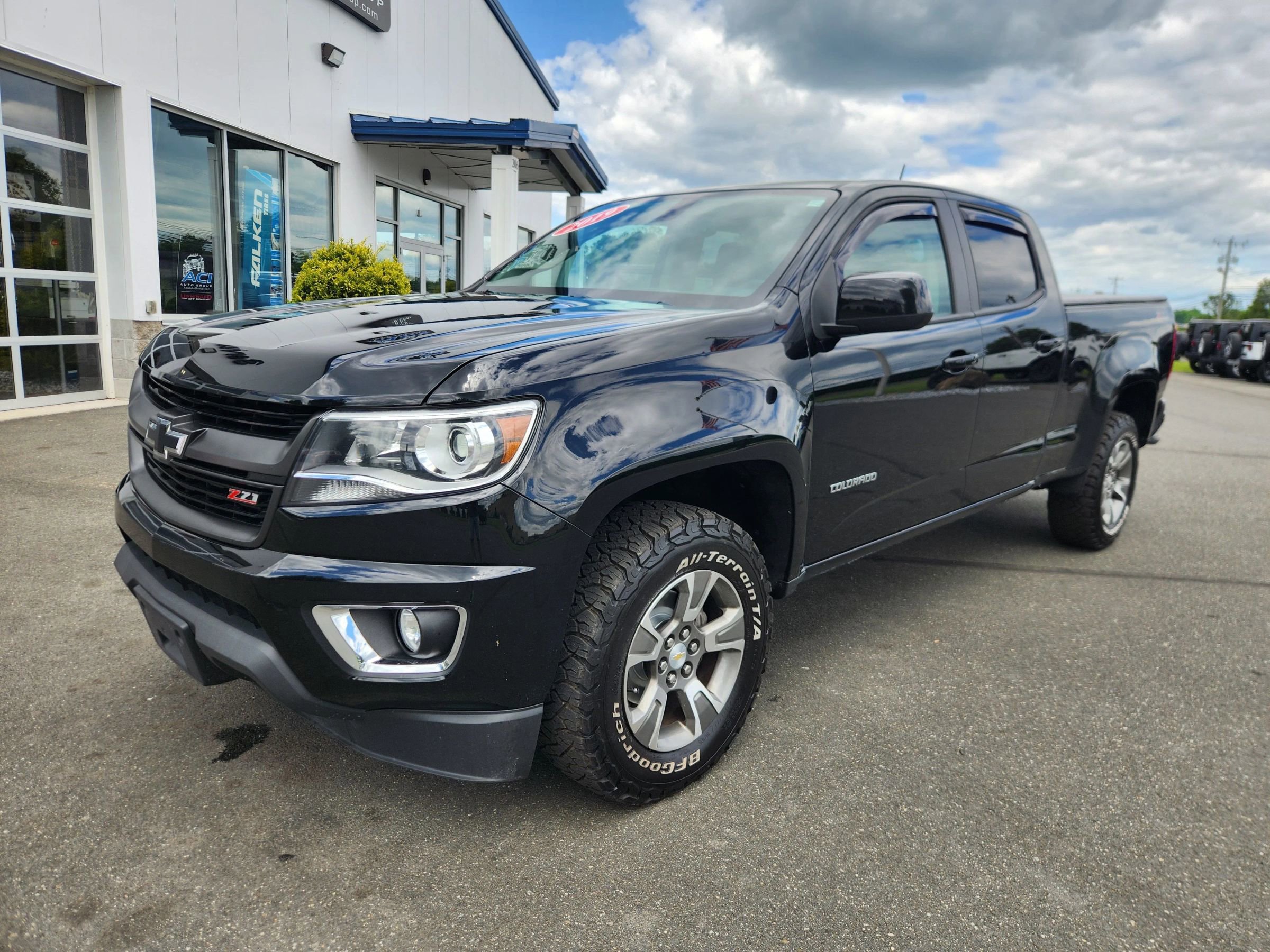 Used 2019 Chevrolet Colorado Z71 AWD/4WD image 5