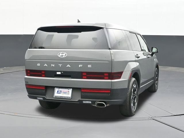 Used 2025 Hyundai Santa Fe SE FWD image 13