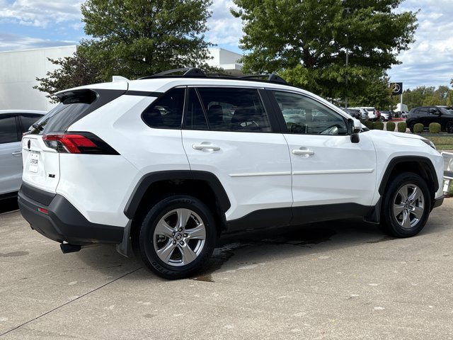 Used 2025 Toyota RAV4 XLE w/ Convenience Package FWD image 3