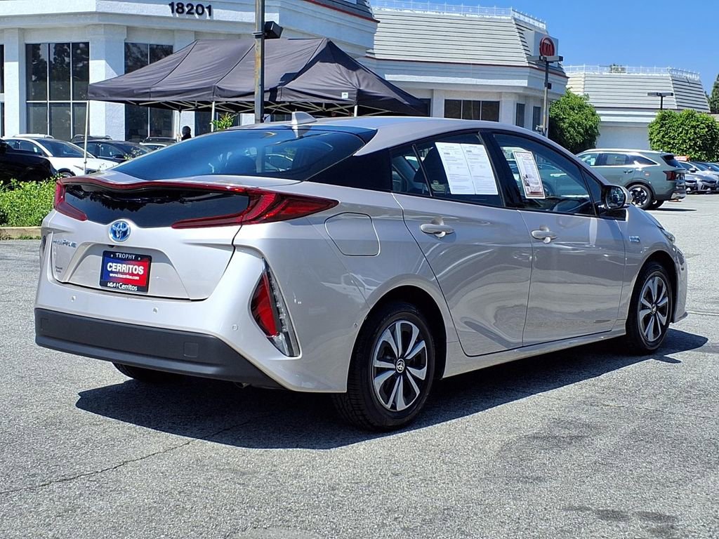 Used 2019 Toyota Prius Prime Advanced image 5
