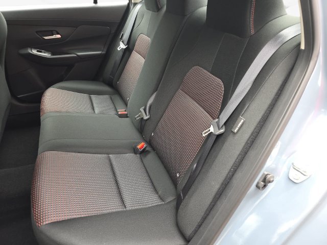 New 2027 Nissan Sentra SR w/ Floor Mat Package FWD image 14