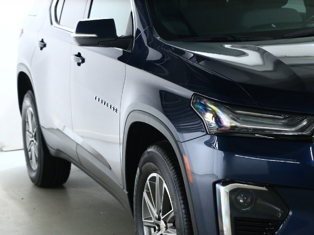 Used 2023 Chevrolet Traverse LT image 9