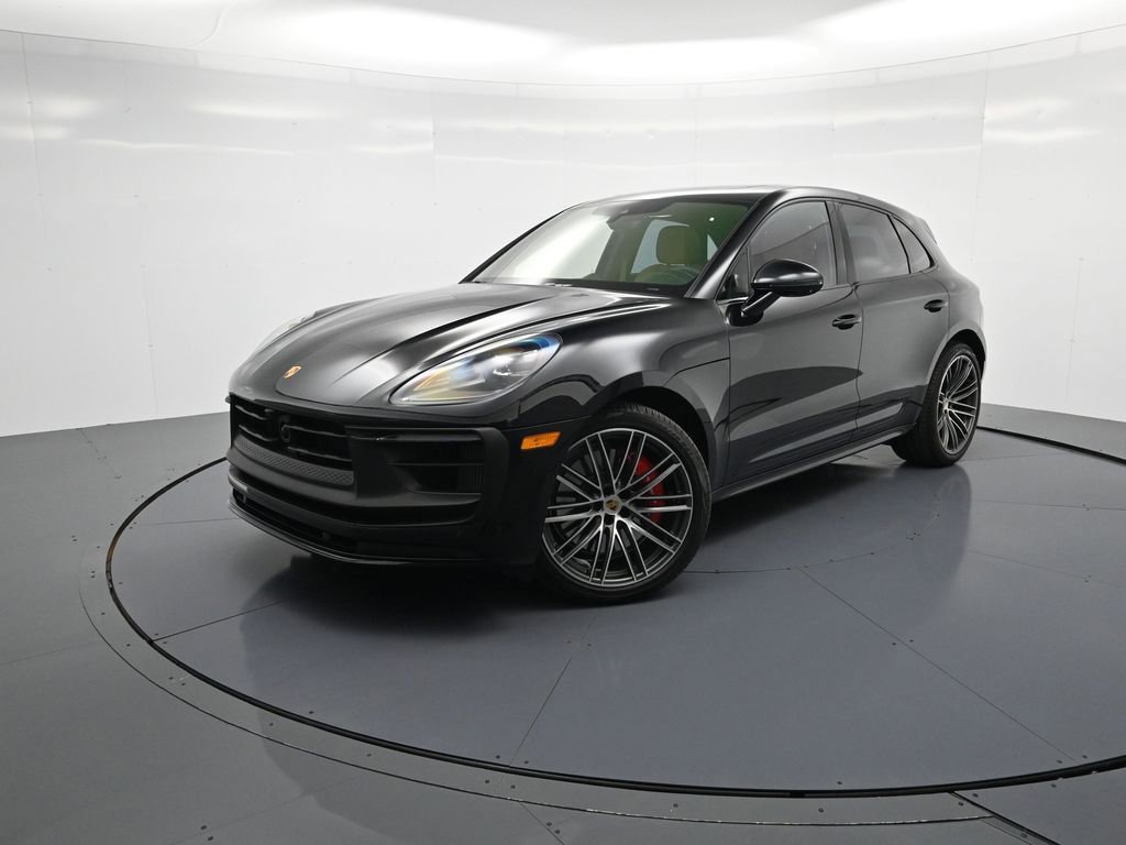 Certified 2026 Porsche Macan GTS image 1