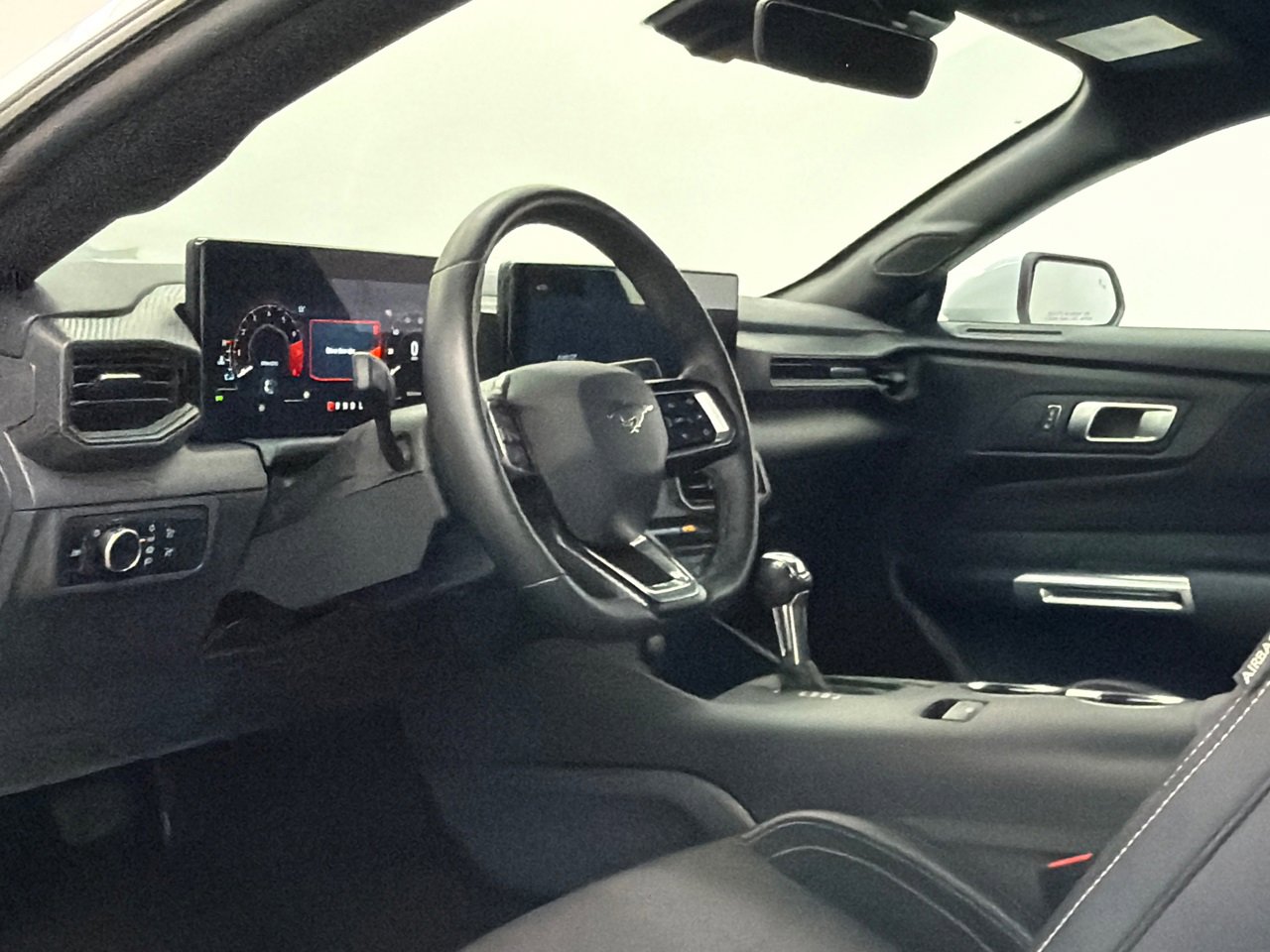 Used 2024 Ford Mustang Coupe image 12