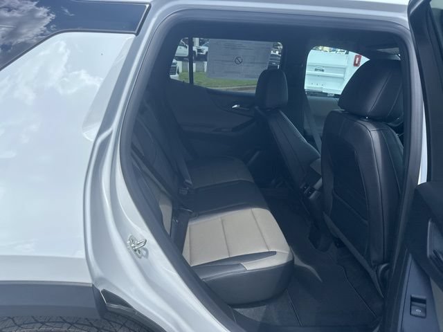 New 2026 Chevrolet Equinox LT w/ Convenience Package II FWD image 30