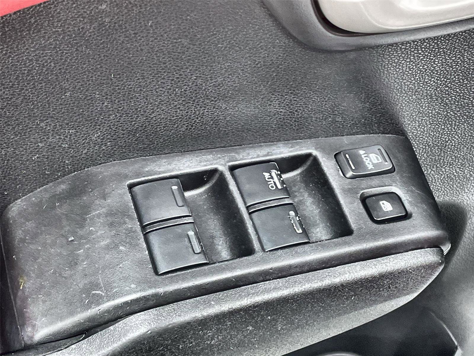 Used 2011 Honda Fit Sport image 12