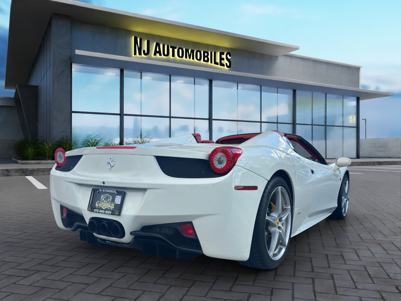 Used 2013 Ferrari 458 Spider 2dr Conv image 7