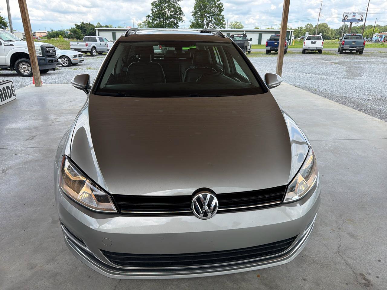 Used 2017 Volkswagen Golf SEL FWD image 8