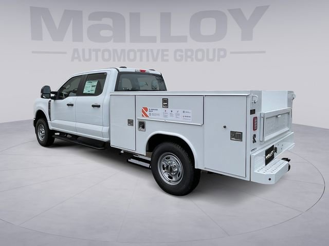 New 2026 Ford F250 XL w/ XL Chrome Package image 3