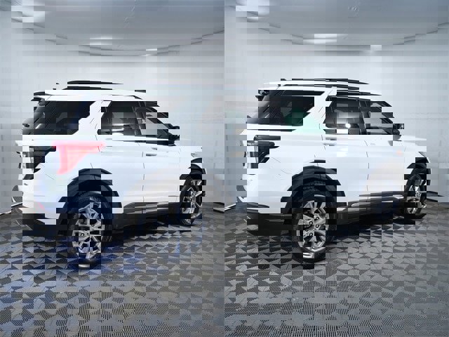 Certified 2023 Ford Explorer XLT image 8