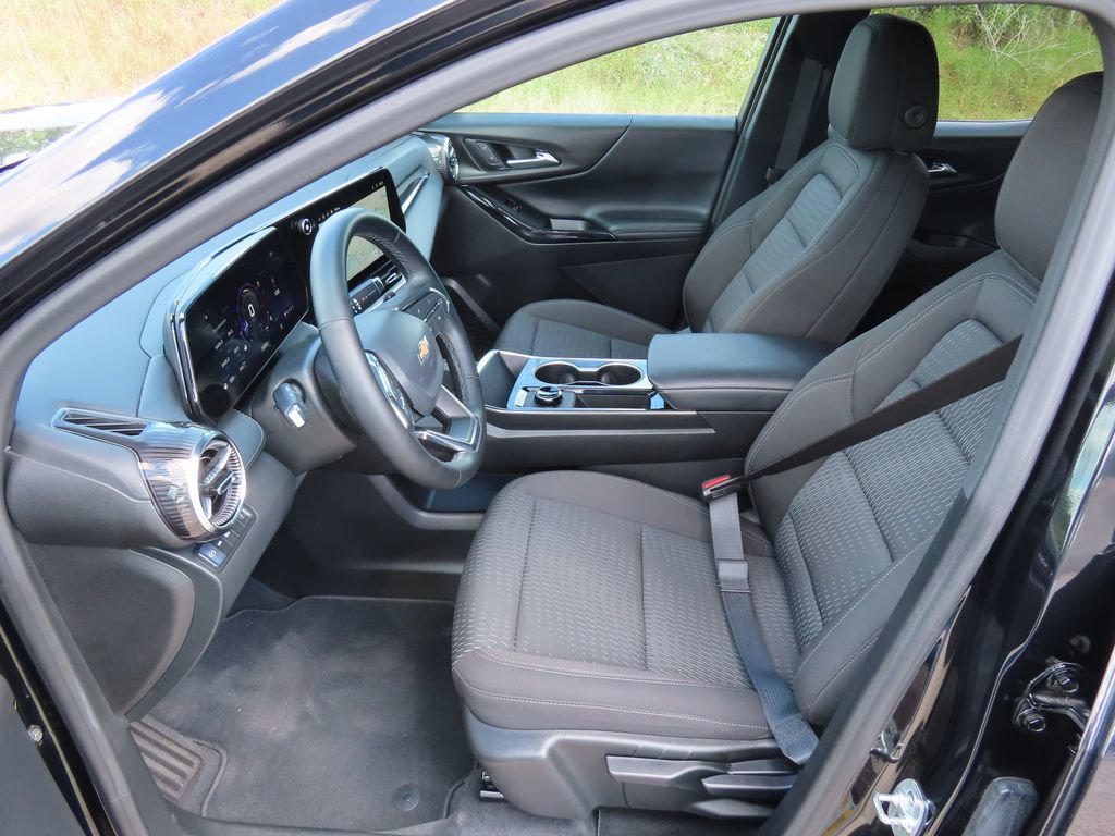 Certified 2026 Chevrolet Equinox LT AWD/4WD image 24