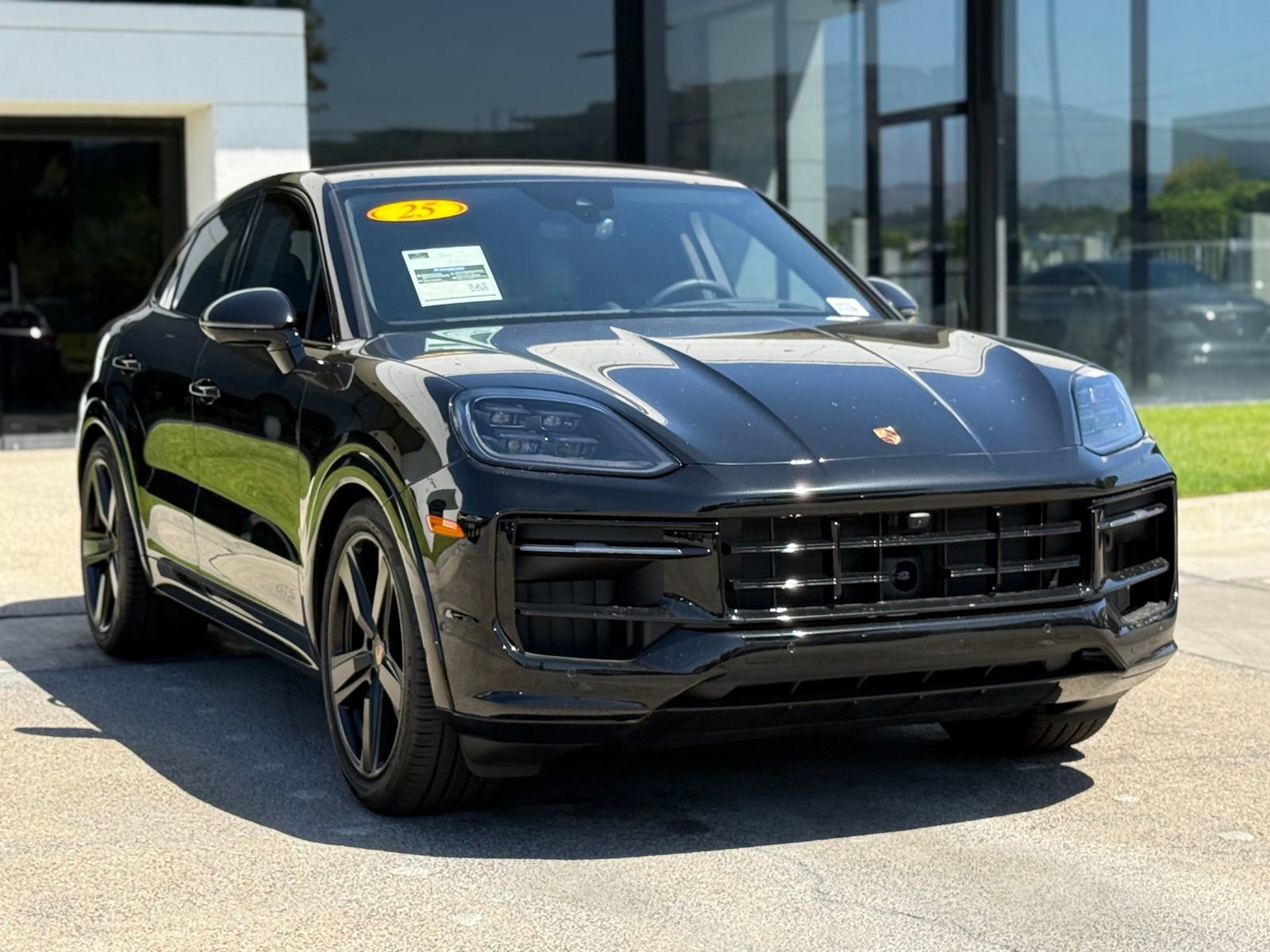 Used 2025 Porsche Cayenne GTS image 8