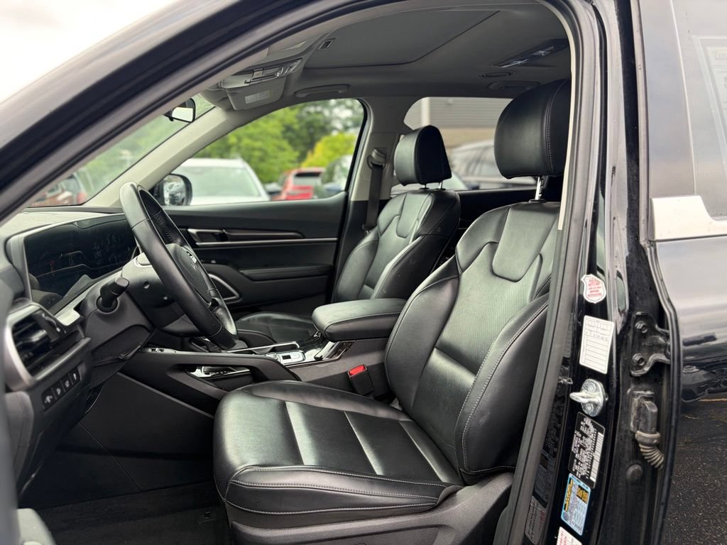 Used 2025 Kia Telluride S AWD/4WD image 24