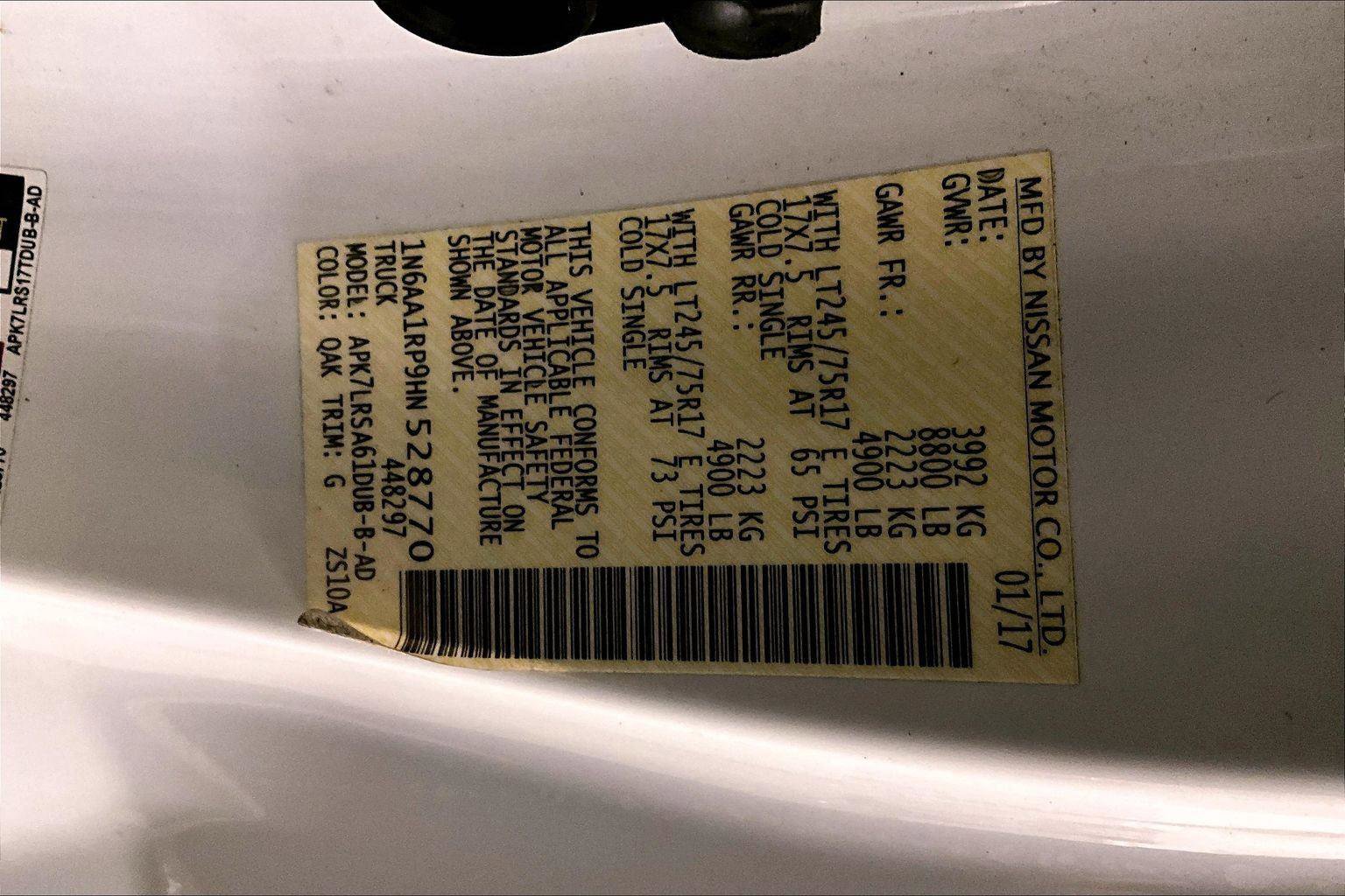 Used 2017 Nissan Titan S image 31