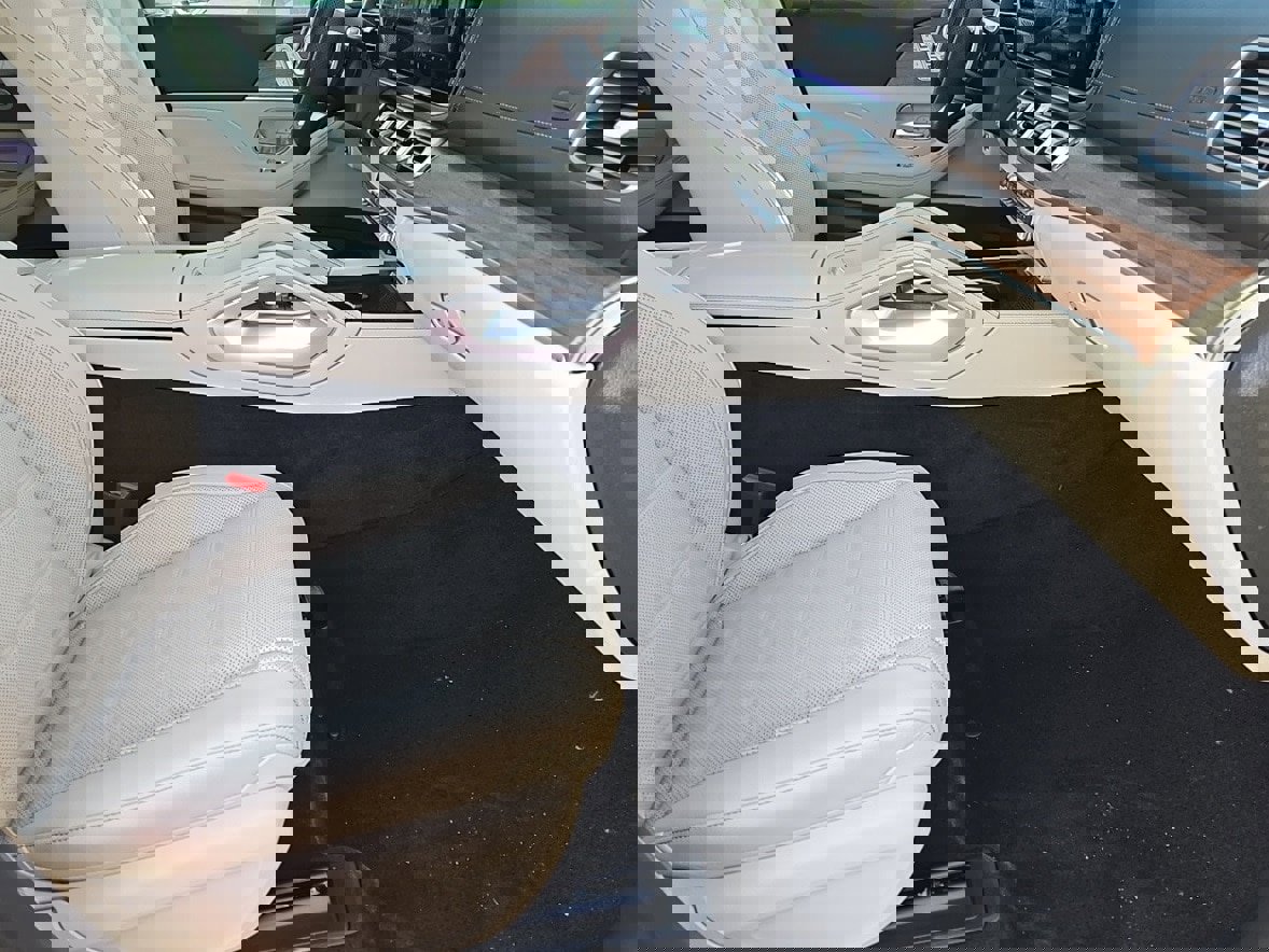 New 2026 Mercedes-Benz GLS 450 4MATIC image 40