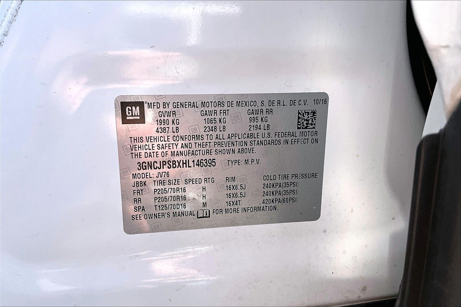 Used 2017 Chevrolet Trax LT AWD/4WD image 34