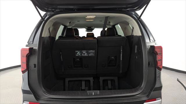 Used 2025 Kia Carnival LXS image 19