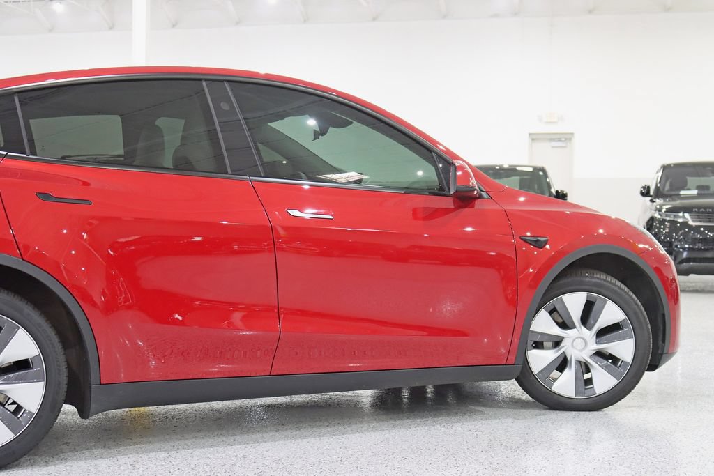 Used 2023 Tesla Model Y Long Range AWD/4WD image 12